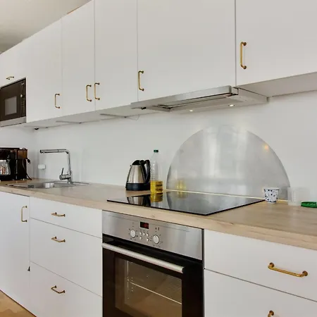 Annina - 500m From The Sea By Interhome