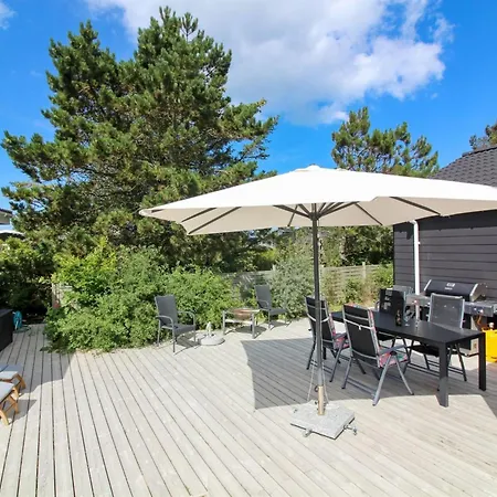Annina - 500m From The Sea By Interhome